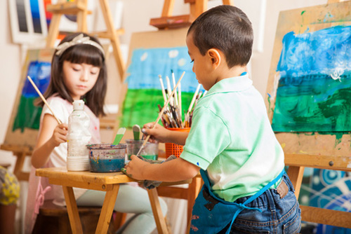 kids painting